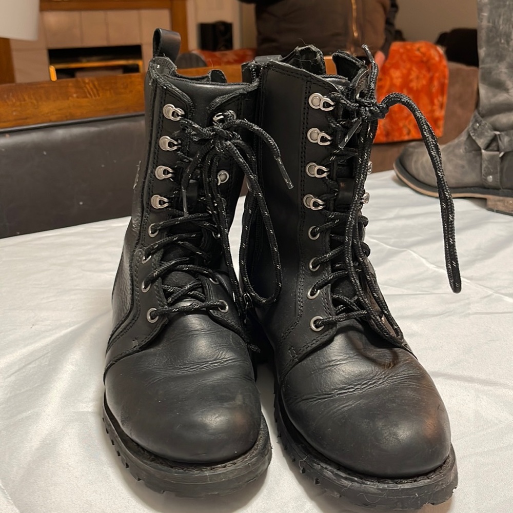 Water resistant Harley Davidson Boots